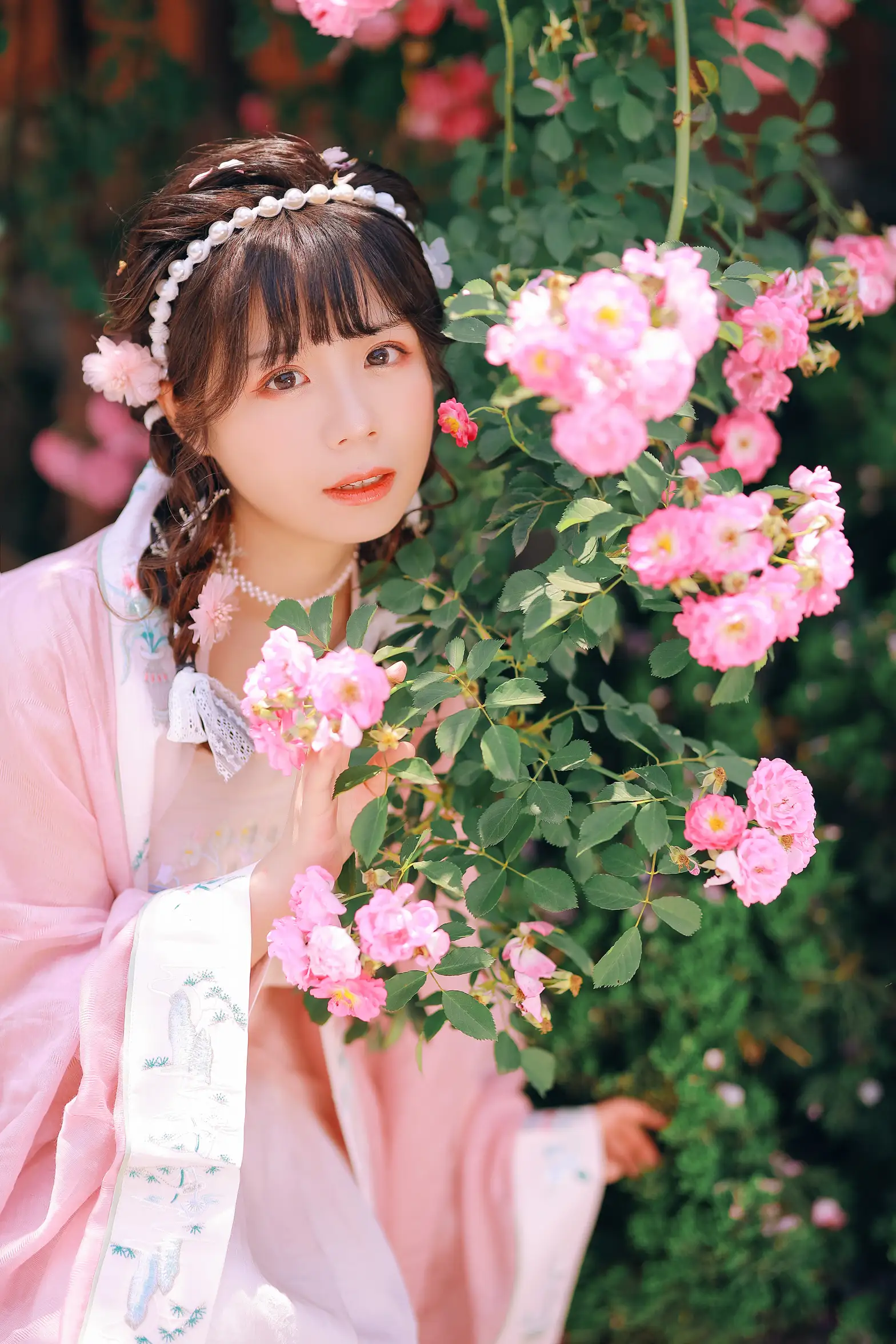 [YITUYU] 2022.08.20 Vol.1749 – Kiss the fragrance of flowers Suky likes soft and fluffy dumplings#[26P]-5